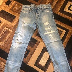 American Eagle Light Washed Ripped Jeans